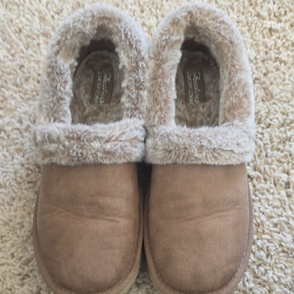 Skechers Memory Foam Womens Cozy Up Slippers Tan Faux Fur Slippers Sz 10